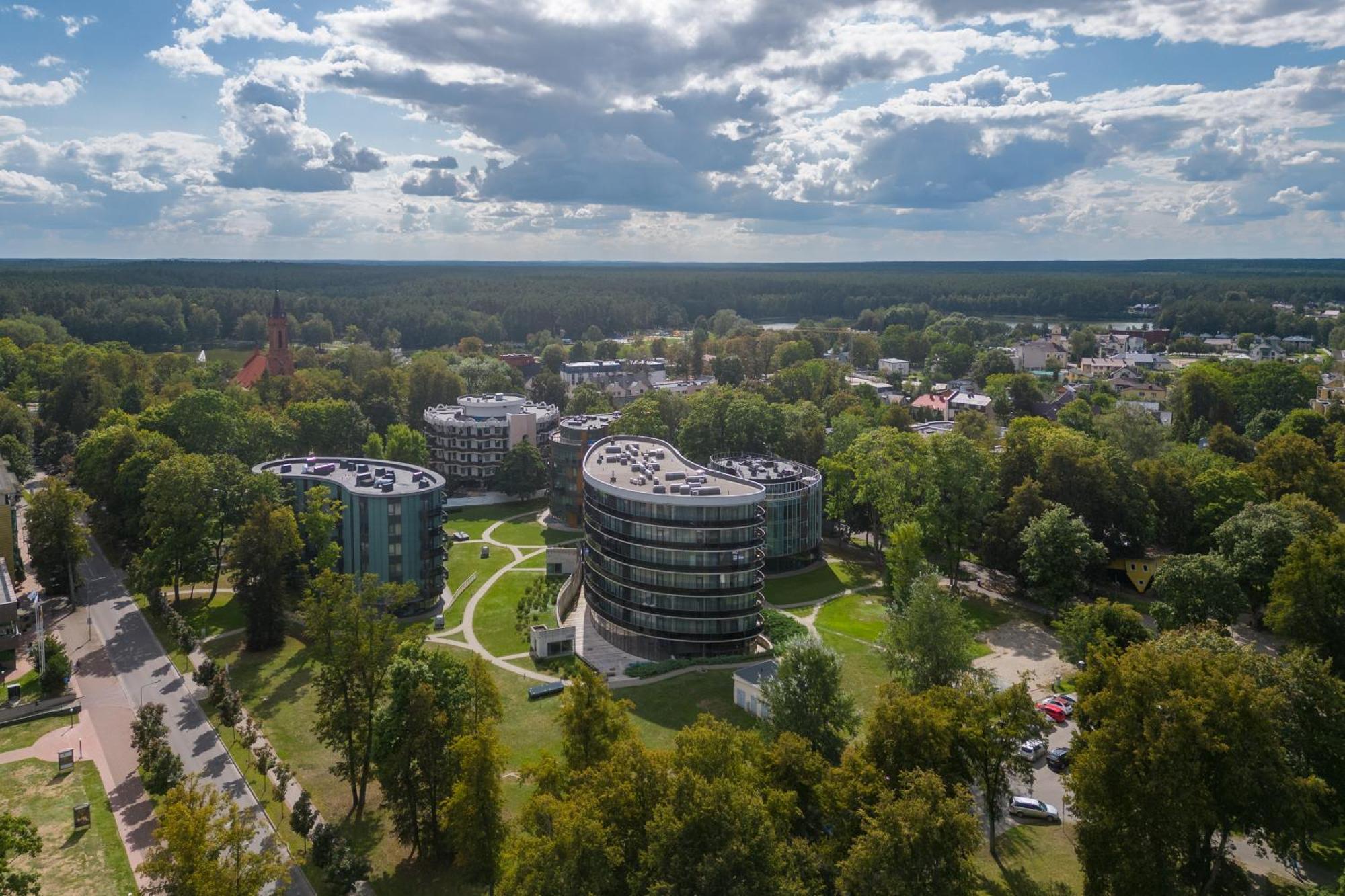 2 Bedroom Apt, 2 Garage Spots & Balconies, Self Check-In, By Cohost Druskininkai Exterior foto