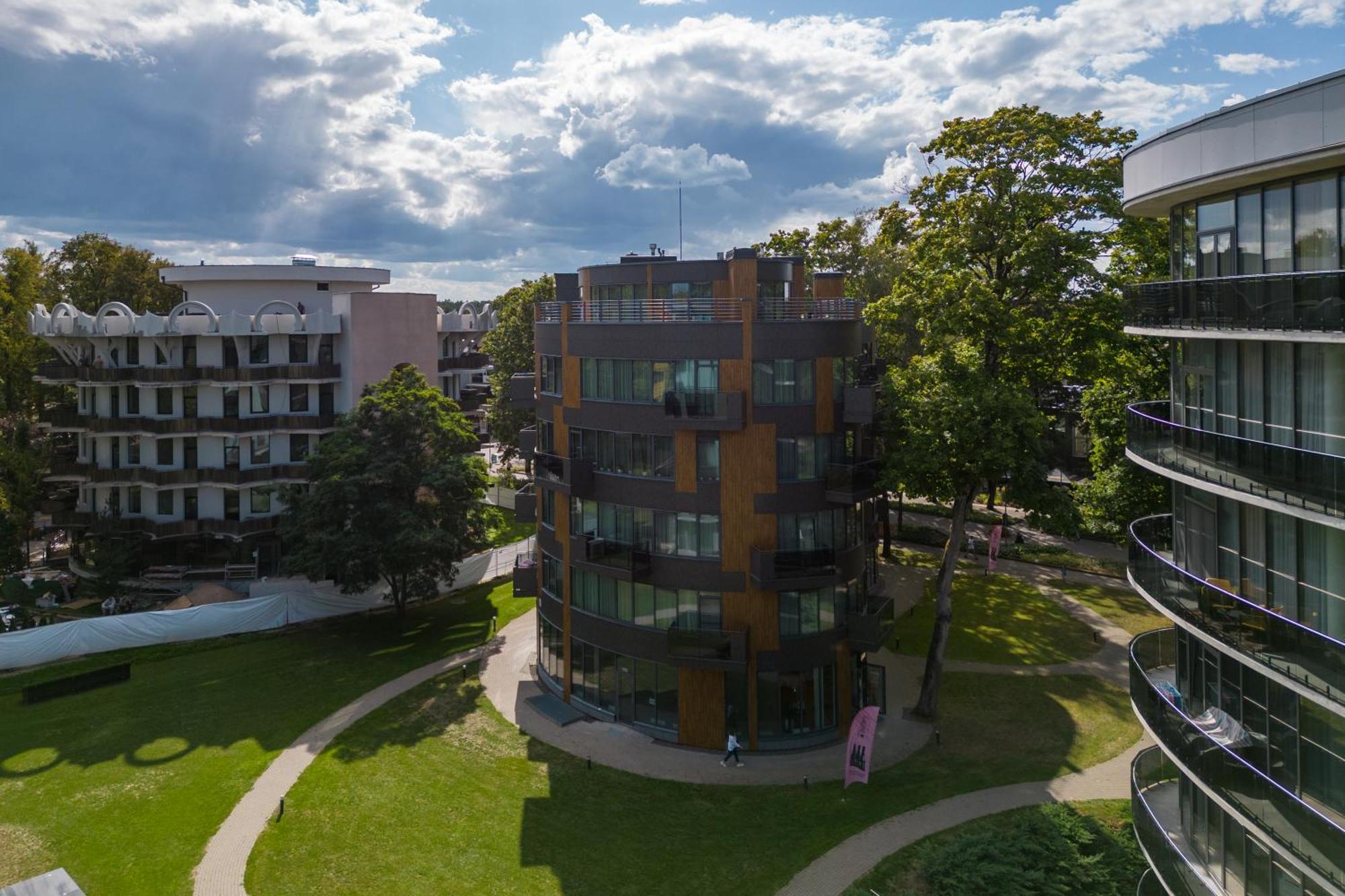 2 Bedroom Apt, 2 Garage Spots & Balconies, Self Check-In, By Cohost Druskininkai Exterior foto